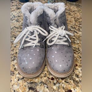 Girls Cat & Jack furry boots